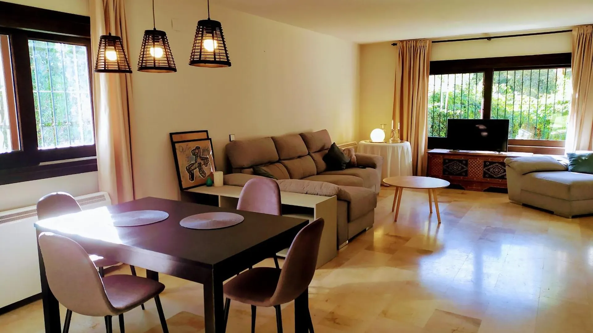 Casa Tara 0*, Sitio de Calahonda Spain
