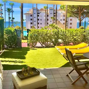 Mi Capricho, Beachfront, Grownfloor, Private Garden & Terrace Apartamento